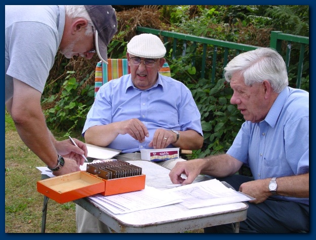 600x449 pixels (140K)